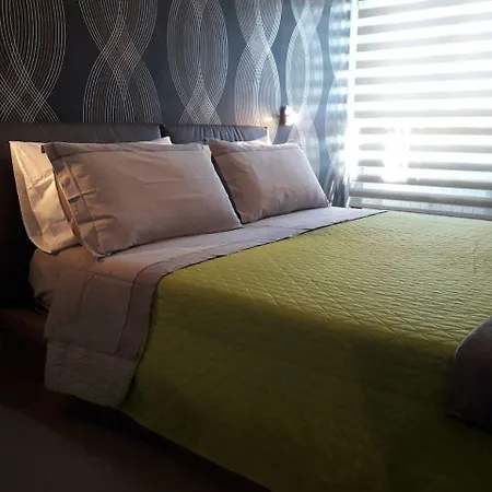 Attico Con Vista Roma - Private De Luxe